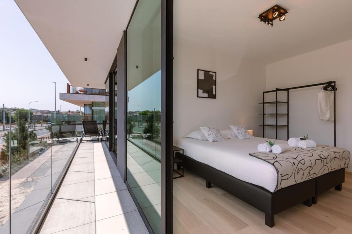 New, Luxurious And Modern Apartment With Private Parking コクセッド エクステリア 写真