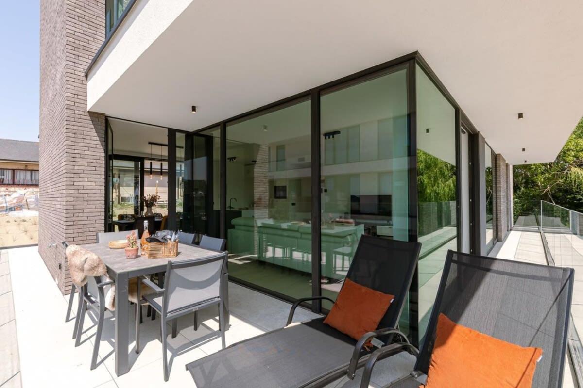New, Luxurious And Modern Apartment With Private Parking コクセッド エクステリア 写真
